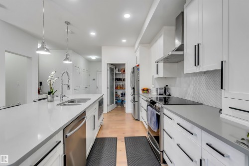 1399 Watt Drive Sw, Edmonton, AB - Indoor Photo Showing Kitchen With Double Sink With Upgraded Kitchen