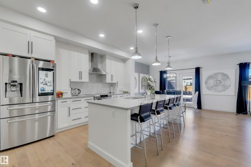 1399 Watt Drive Sw, Edmonton, AB - Indoor Photo Showing Kitchen With Upgraded Kitchen
