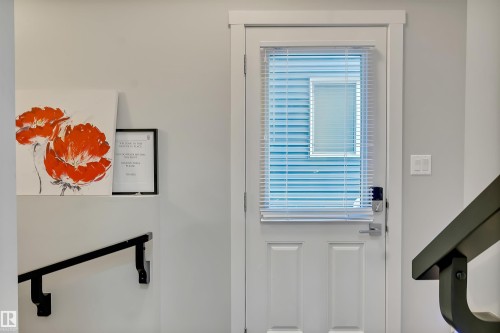 1399 Watt Drive Sw, Edmonton, AB - Indoor Photo Showing Other Room