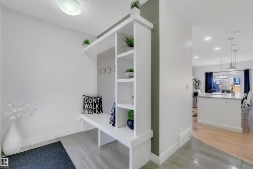 1399 Watt Drive Sw, Edmonton, AB - Indoor Photo Showing Other Room
