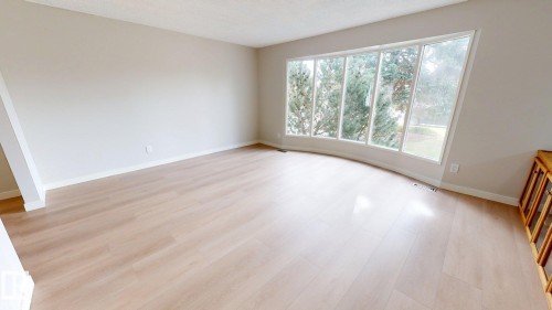 10928 34A Avenue Nw, Edmonton, AB 