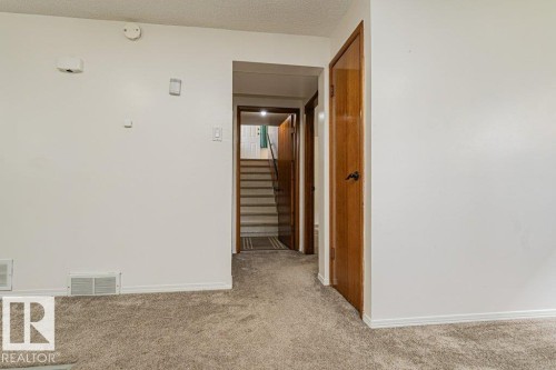10509 77 Street Nw, Edmonton, AB 