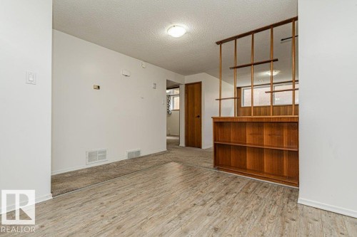 10509 77 Street Nw, Edmonton, AB 