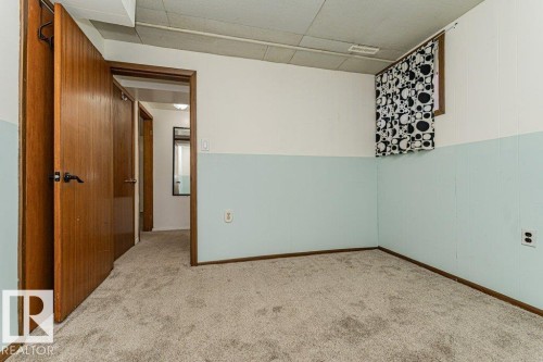 10509 77 Street Nw, Edmonton, AB 