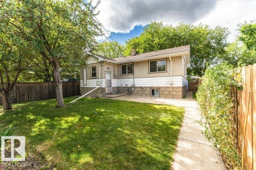 10509 77 Street Nw, Edmonton, AB 