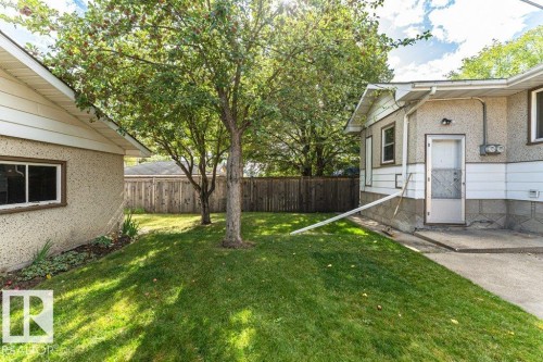 10509 77 Street Nw, Edmonton, AB 