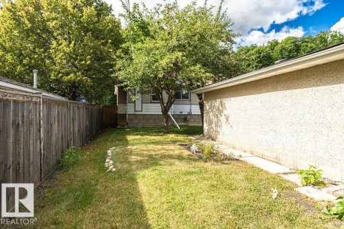 10509 77 Street Nw, Edmonton, AB 
