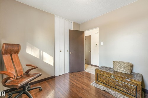 4708 Malmo Road Nw, Edmonton, AB - Indoor