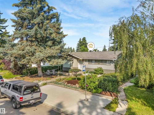 4708 Malmo Road Nw, Edmonton, AB - Outdoor