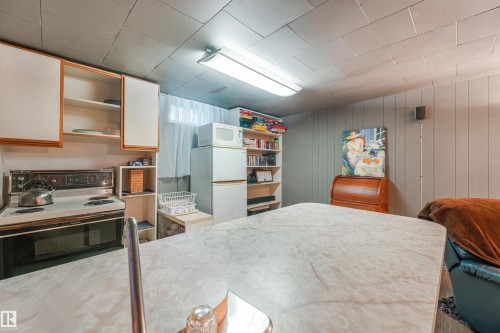 4708 Malmo Road Nw, Edmonton, AB - Indoor