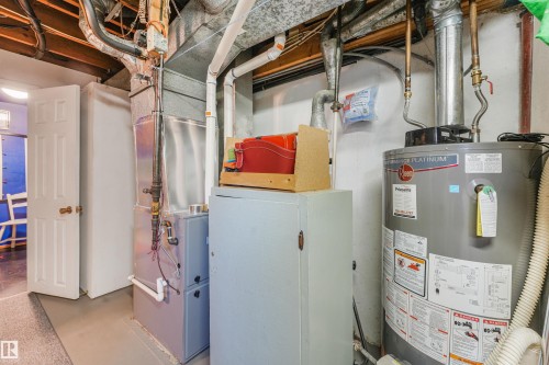 4708 Malmo Road Nw, Edmonton, AB - Indoor Photo Showing Basement