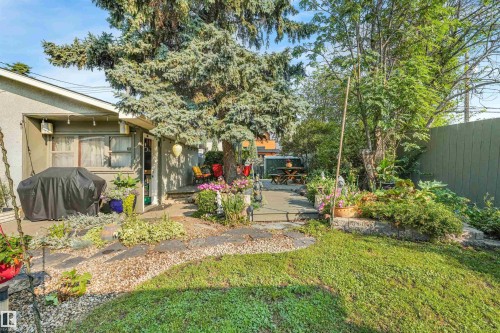 4708 Malmo Road Nw, Edmonton, AB - Outdoor