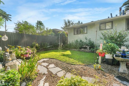 4708 Malmo Road Nw, Edmonton, AB - Outdoor With Backyard