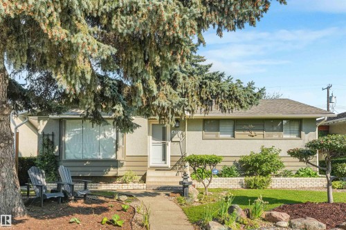 4708 Malmo Road Nw, Edmonton, AB - Outdoor