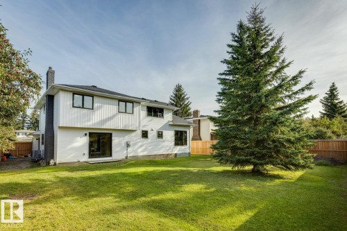 11129 34A Avenue Nw, Edmonton, AB 