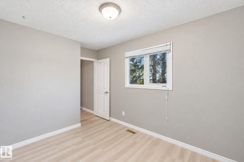 304 Spruce Glen, Spruce Grove, AB 