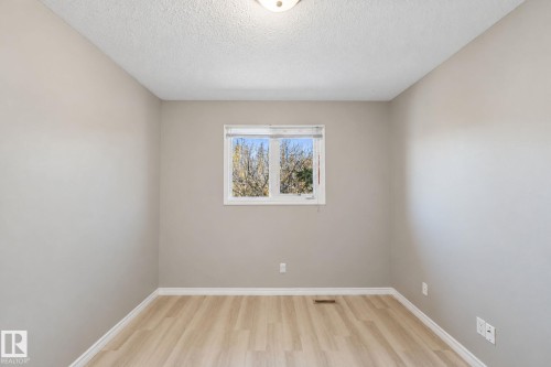 304 Spruce Glen, Spruce Grove, AB 