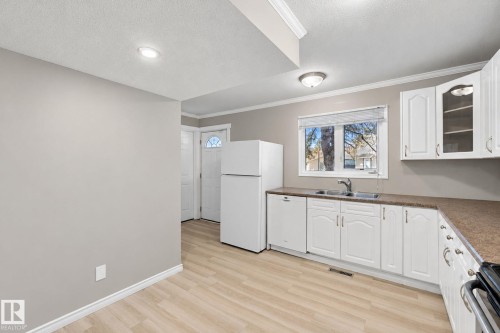 304 Spruce Glen, Spruce Grove, AB 