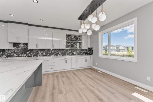 86 Eldridge Point(E), St. Albert, AB - Indoor Photo Showing Kitchen With Double Sink