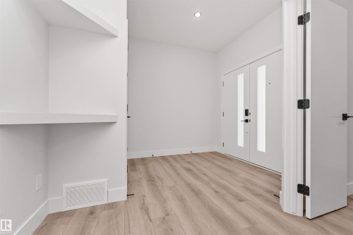 86 Eldridge Point(E), St. Albert, AB - Indoor Photo Showing Other Room