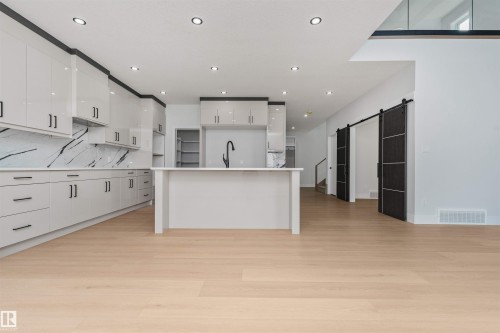 103 Eldridge Point(E), St. Albert, AB - Indoor Photo Showing Kitchen