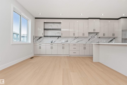 103 Eldridge Point(E), St. Albert, AB - Indoor Photo Showing Kitchen