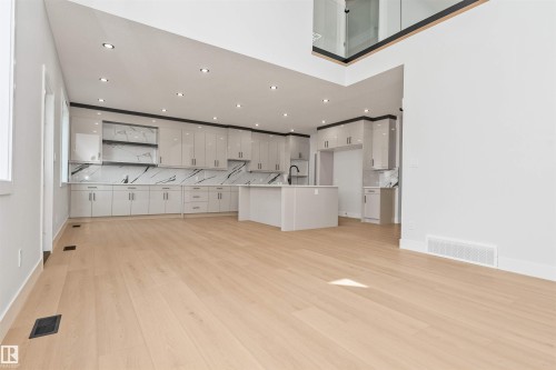 103 Eldridge Point(E), St. Albert, AB - Indoor Photo Showing Kitchen