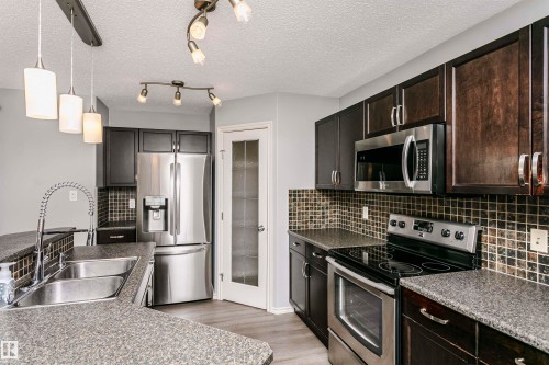 9503 213 Street Nw, Edmonton, AB 