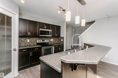 9503 213 Street Nw, Edmonton, AB 