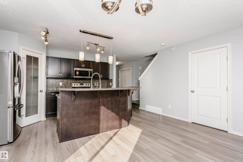 9503 213 Street Nw, Edmonton, AB 