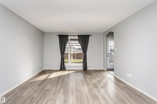 9503 213 Street Nw, Edmonton, AB 