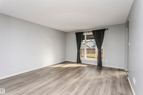 9503 213 Street Nw, Edmonton, AB 