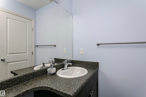 9503 213 Street Nw, Edmonton, AB 