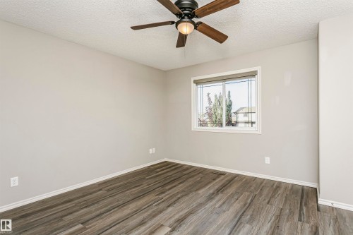 9503 213 Street Nw, Edmonton, AB 
