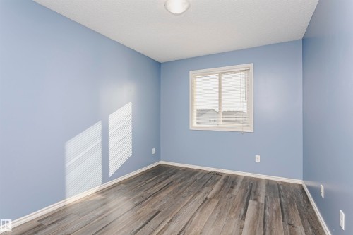 9503 213 Street Nw, Edmonton, AB 