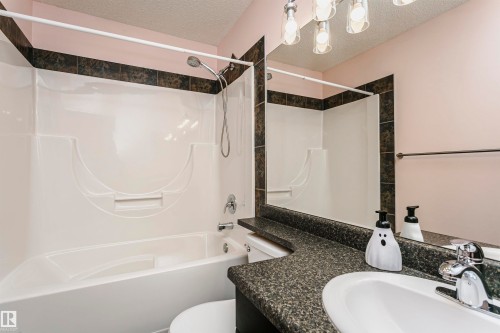 9503 213 Street Nw, Edmonton, AB 