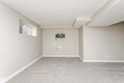 9503 213 Street Nw, Edmonton, AB 