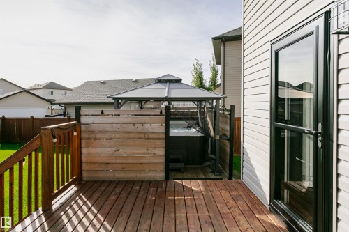 9503 213 Street Nw, Edmonton, AB 