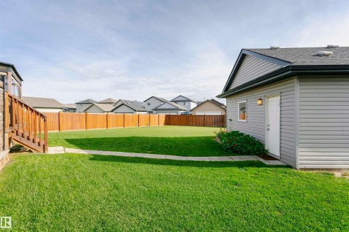 9503 213 Street Nw, Edmonton, AB 