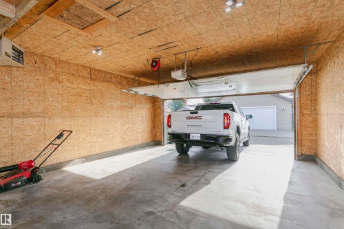 9503 213 Street Nw, Edmonton, AB 