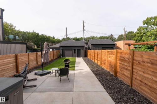 10138 90 Street Nw, Edmonton, AB 
