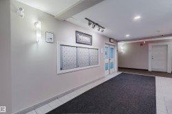 Lobby - 
