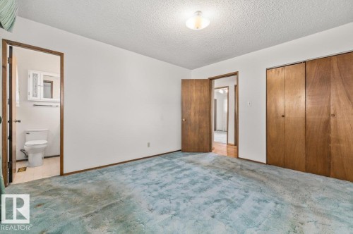 6708 31 Avenue Nw, Edmonton, AB - Indoor Photo Showing Other Room