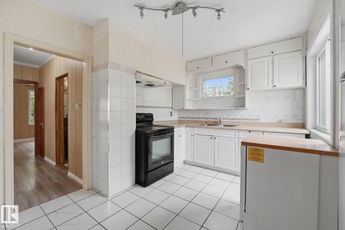 10917 96 Street Nw, Edmonton, AB 