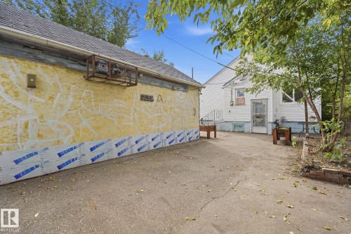 10917 96 Street Nw, Edmonton, AB 