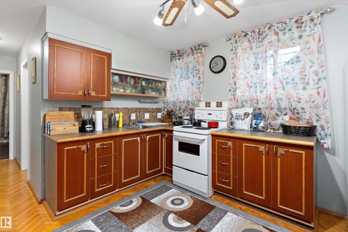 11911 70 Street Nw, Edmonton, AB 