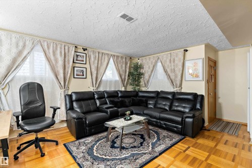 11911 70 Street Nw, Edmonton, AB 