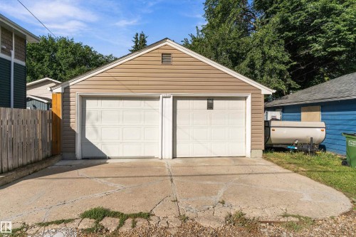 11911 70 Street Nw, Edmonton, AB 