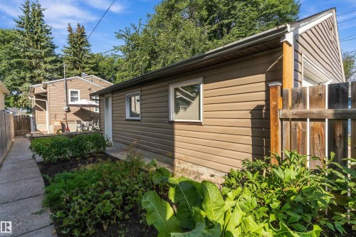 11911 70 Street Nw, Edmonton, AB 