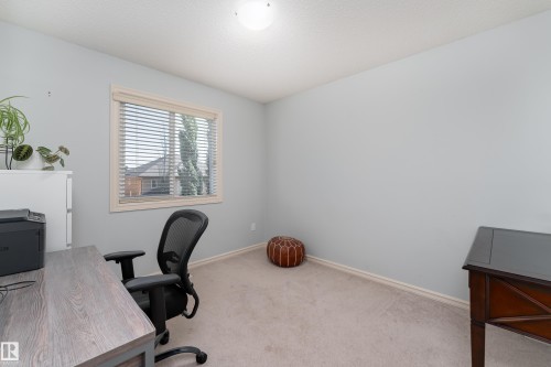 6736 19 Avenue Sw, Edmonton, AB 